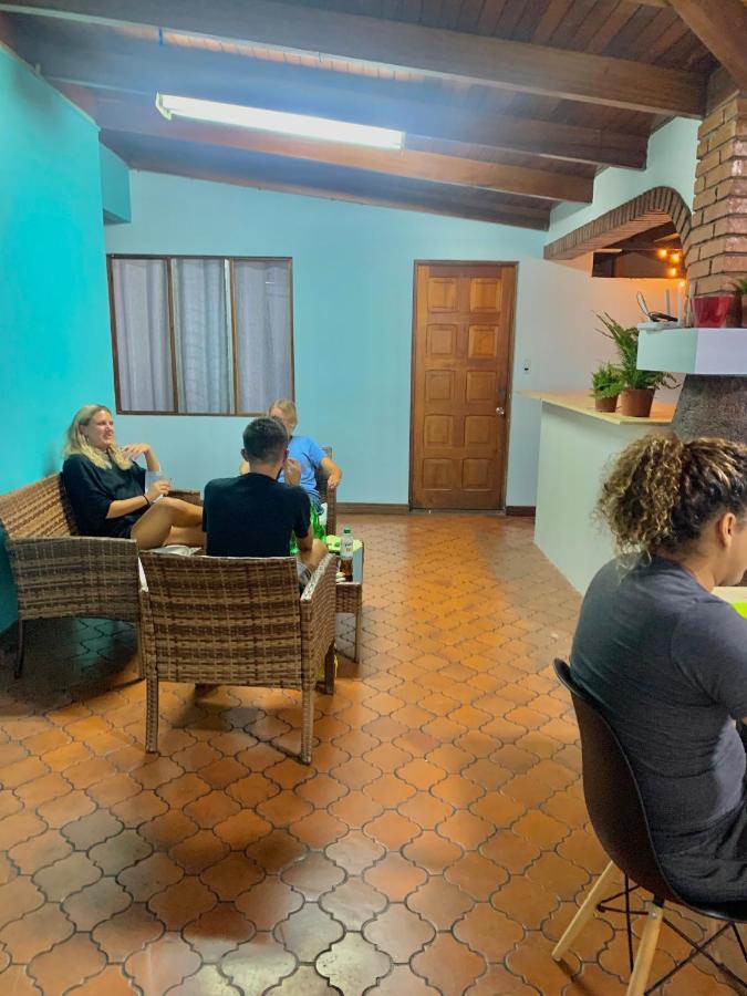 Global House Cr Hostel Backpackers Alajuela Habitacion Compartida 2 Camas Por Habitacion מראה חיצוני תמונה